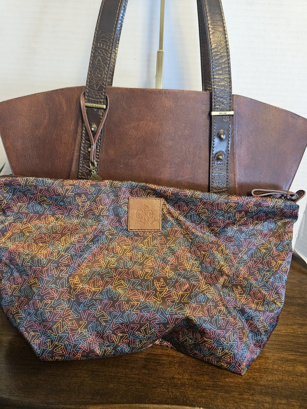 Vélez Brown Leather Shoulder Bag / Tote - Artisan Made Colombian Leather - Picture 4 of 14